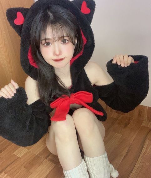 欧美大牌服装海报_720免费高清观看
