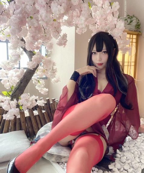 欧美图片制服丝袜_1080P高清视频播放